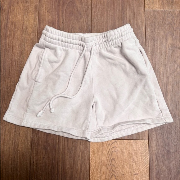 Aritzia Sweat Shorts - Picture 1 of 5